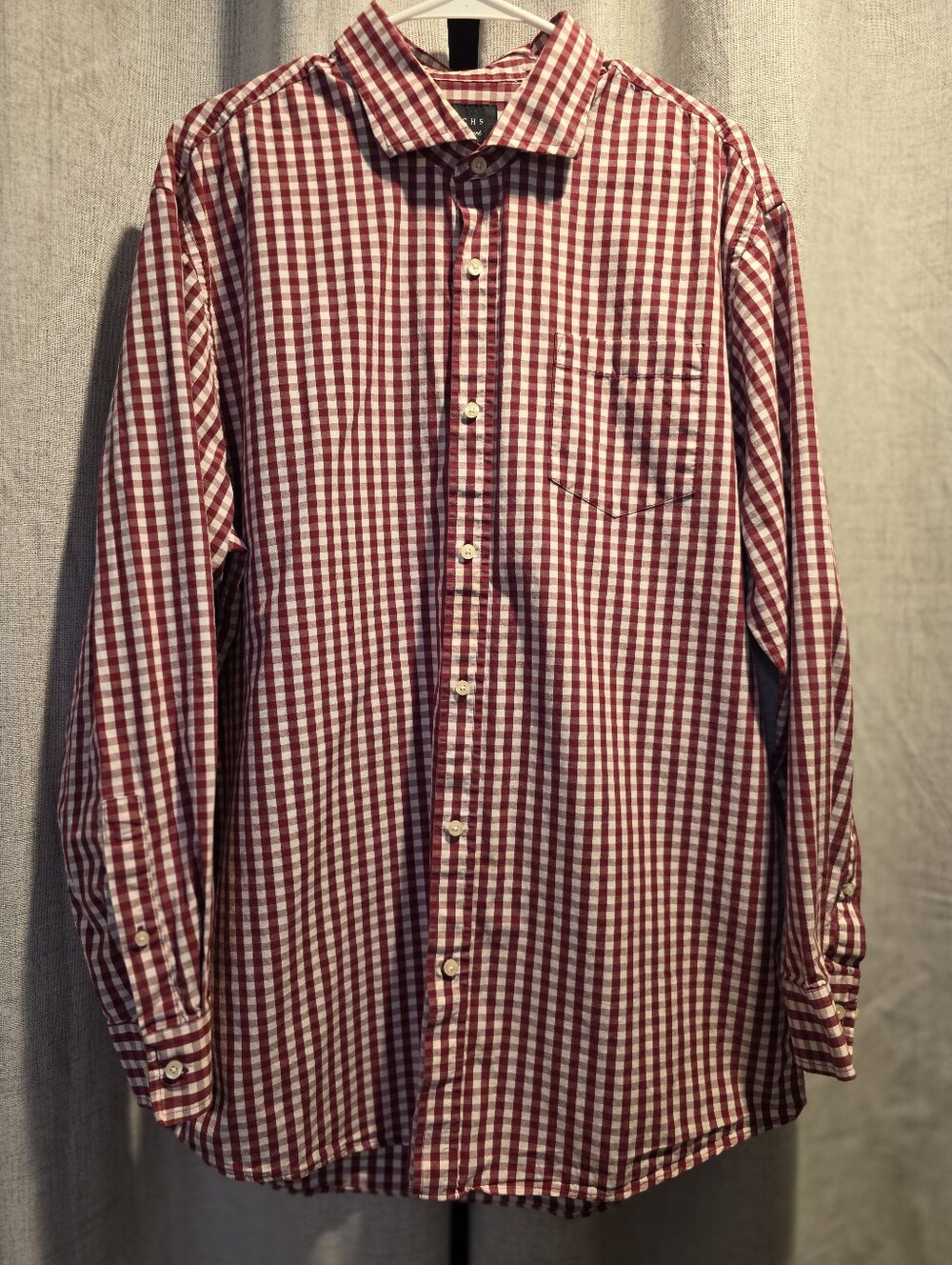 Jachs Mens Red and White Gingham Long-Sleeve Button-Down Shirt
